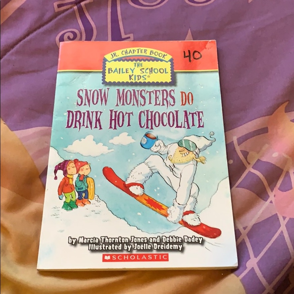 Books - Picture 10 of 11